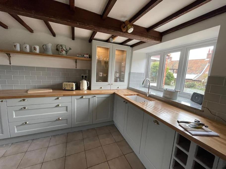 Gardeners Cottage Near The Norfolk Coast Knapton  Exterior foto